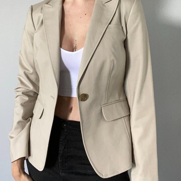 Banana Republic | Stone Colour Blazer | Size 2 - Picture 3 of 6